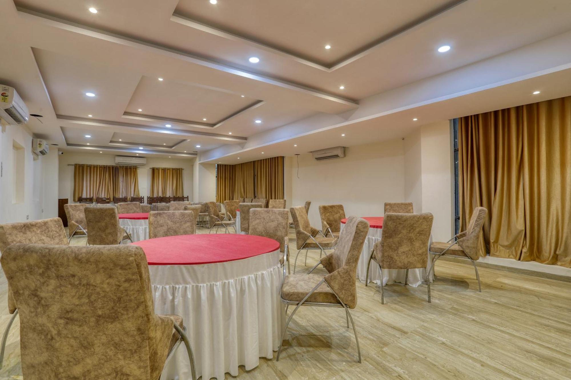 Soonstay Hotel Konark Indore Eksteriør bilde